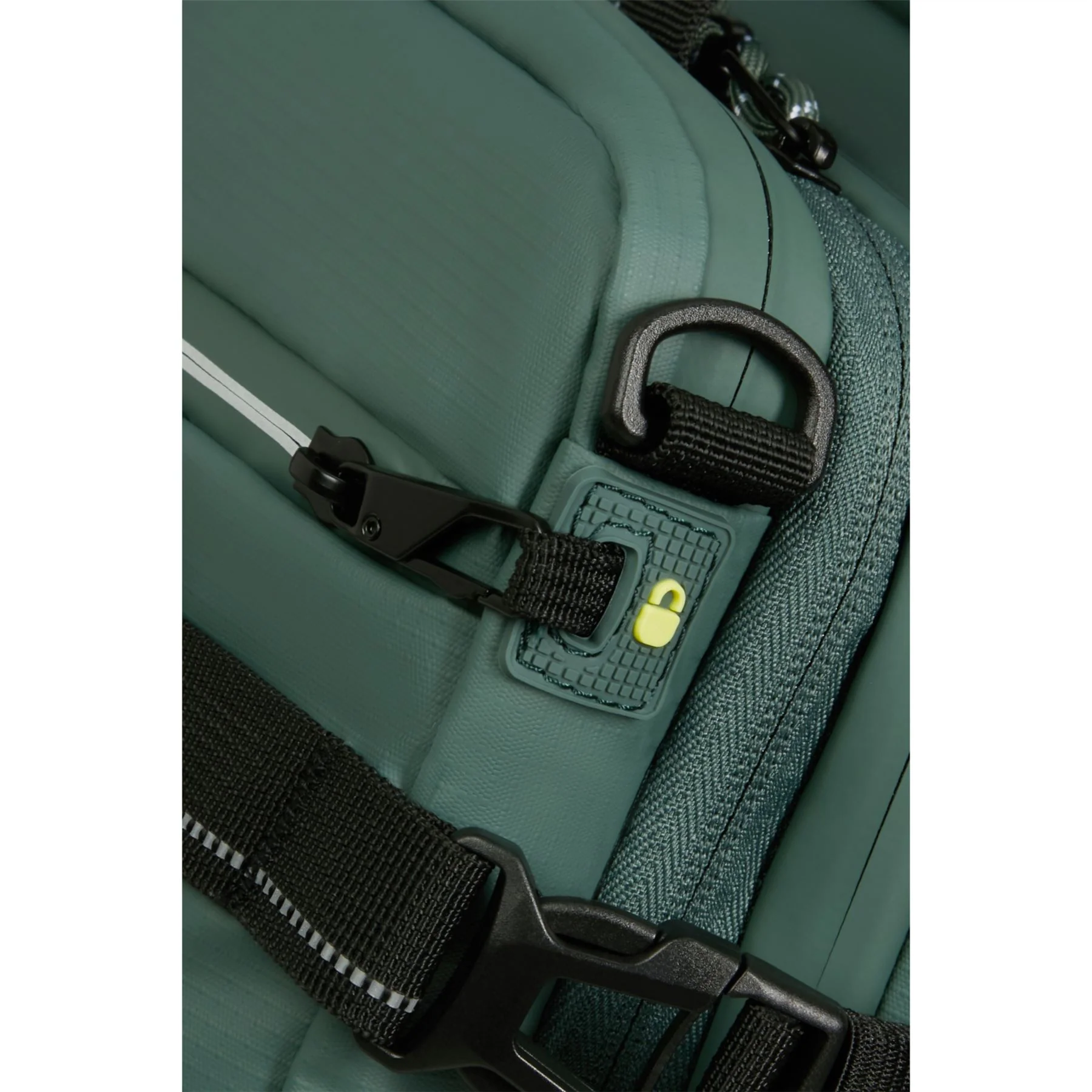 American Tourister Upventure 3 Way Boarding Bag - Image 10