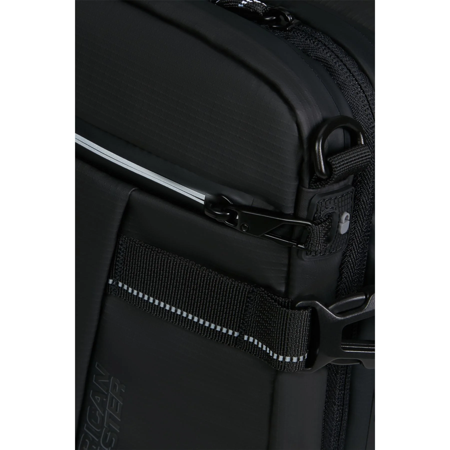 American Tourister Upventure 3 Way Boarding Bag - Image 23