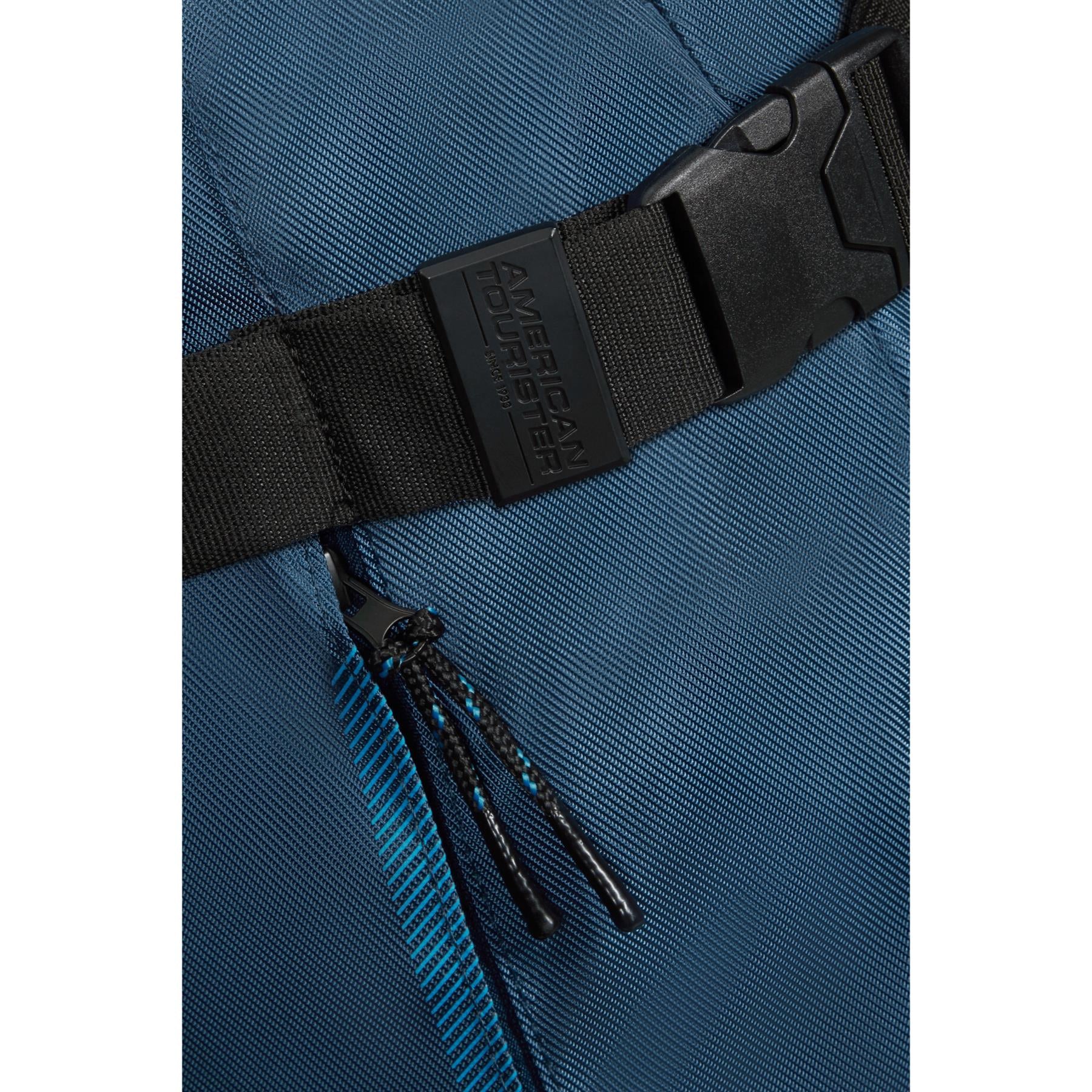 American Tourister Urban Track Rolling Holdall - Image 143