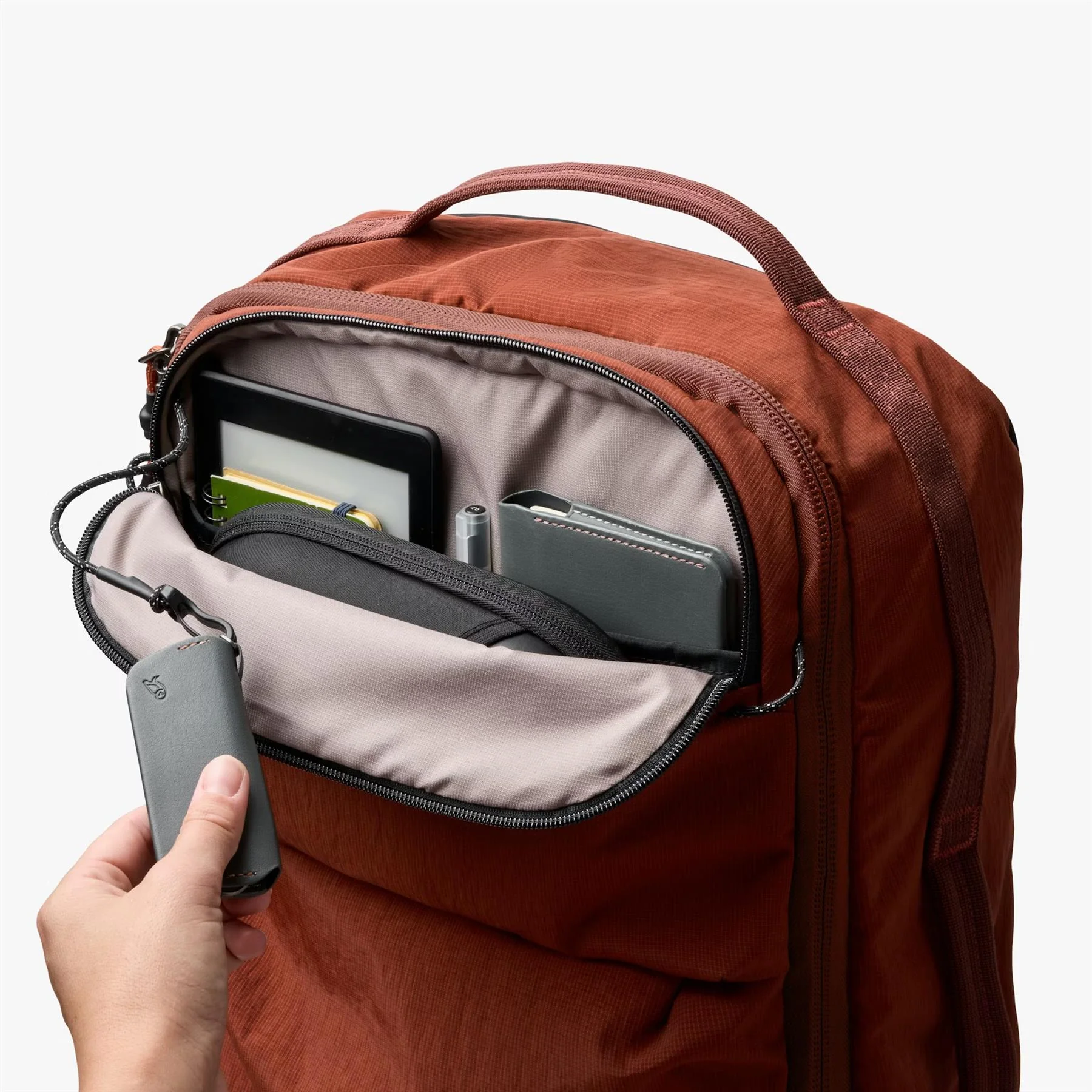 Bellroy Lightweight Lite Carry-On Rolling Holdall - Image 7