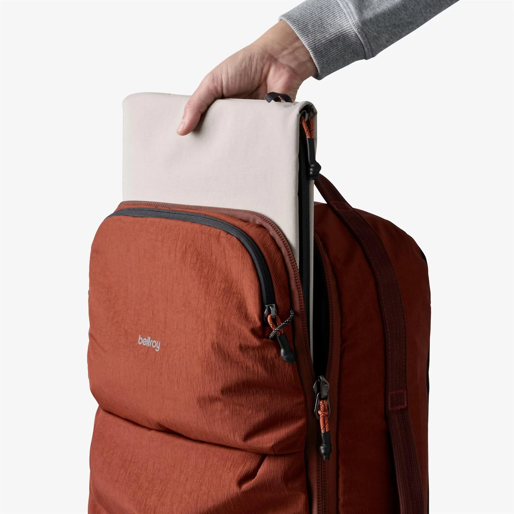Bellroy Lightweight Lite Carry-On Rolling Holdall - Image 8