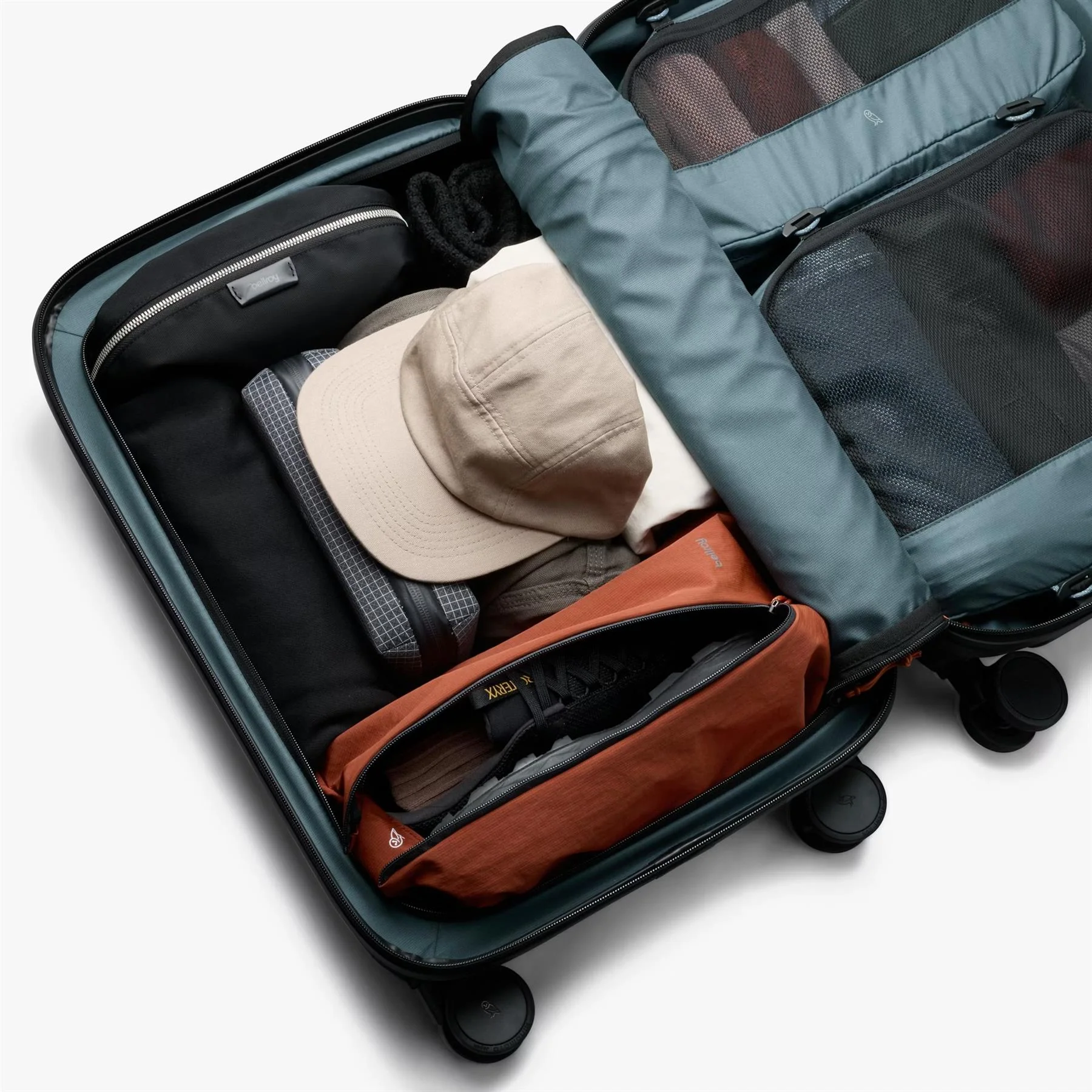 Bellroy Split Level Transit Carry-On Suitcase - Image 37