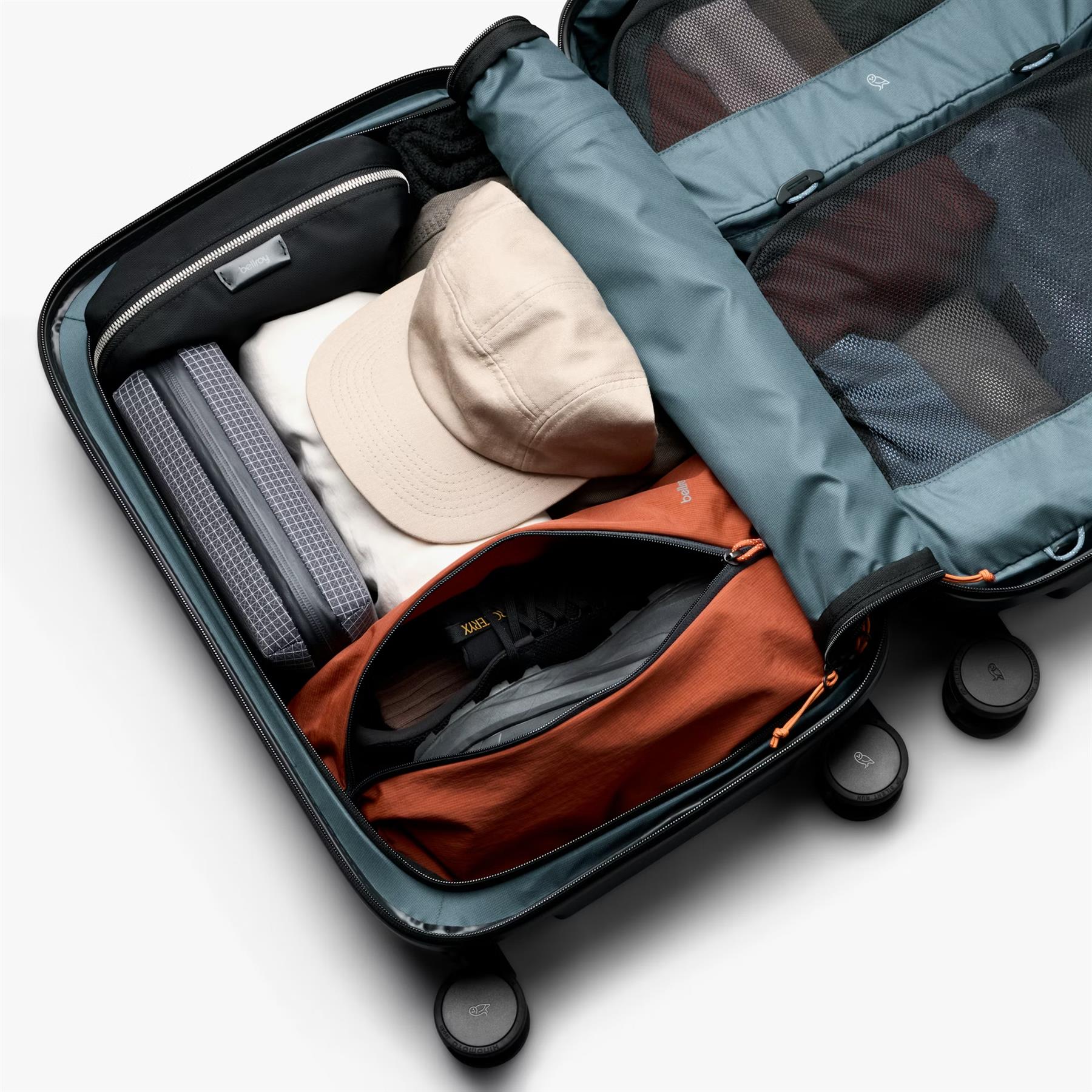 Bellroy Split Level Transit Carry-On Suitcase - Image 8