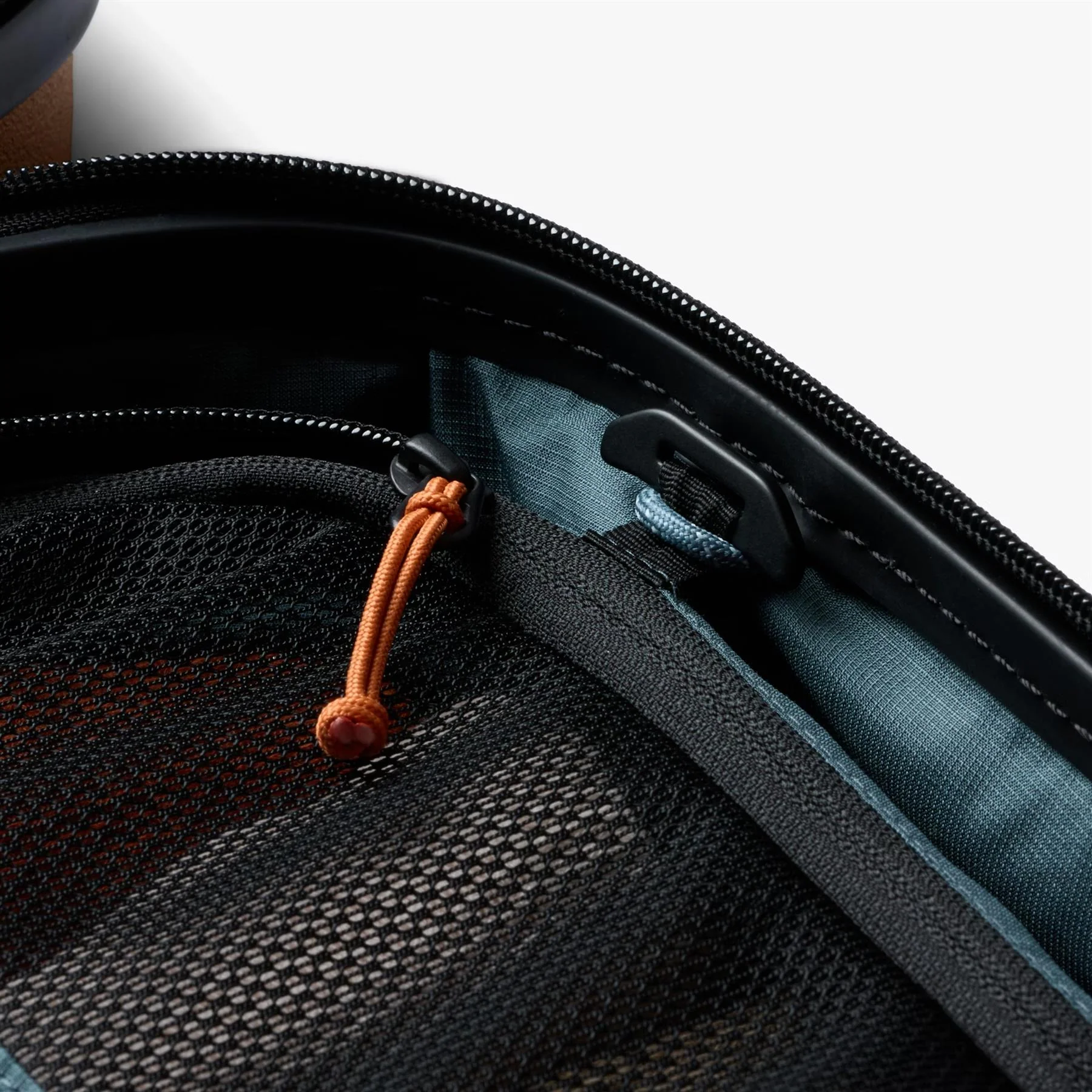 Bellroy Split Level Transit Carry-On Suitcase - Image 9