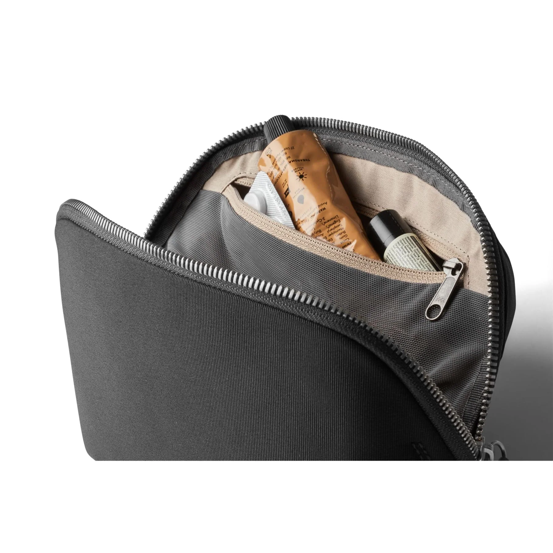 Bellroy Travel Desk Caddy - Image 8