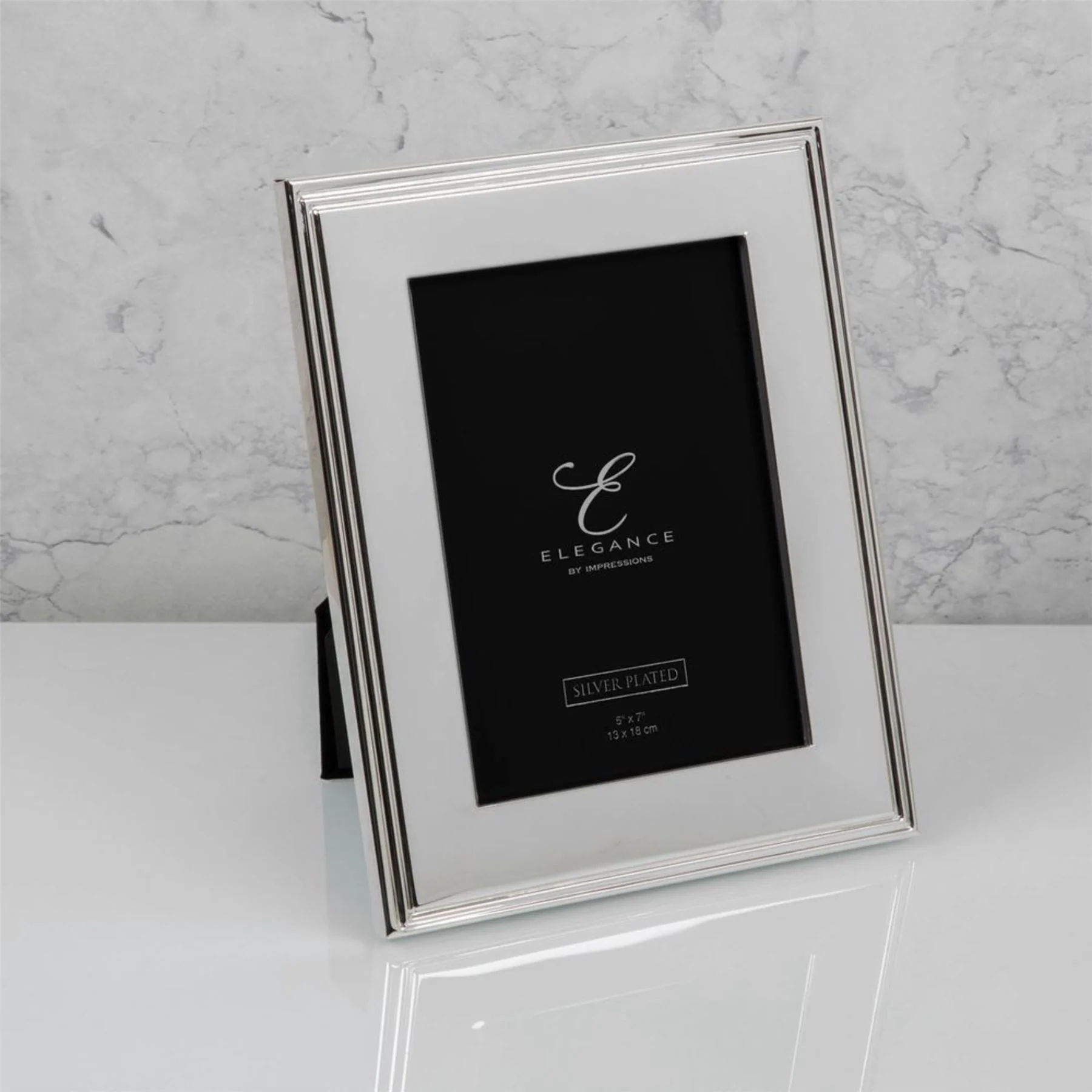 Elegance By Impressions Silverplated Rib Edge Premium Photo Frame with Gift Box - Image 5