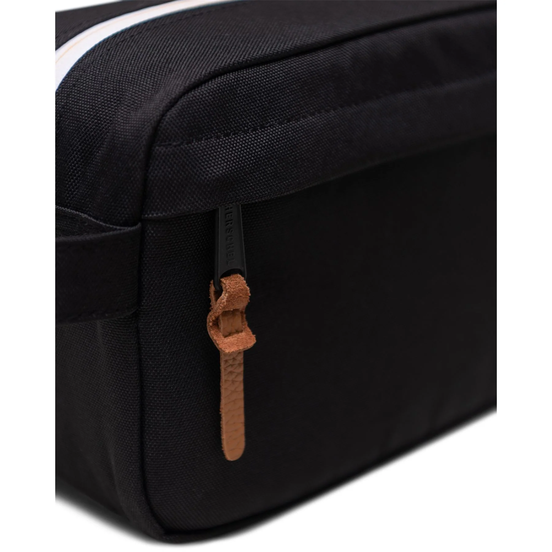 Herschel Travel Kit Washbag - Image 17