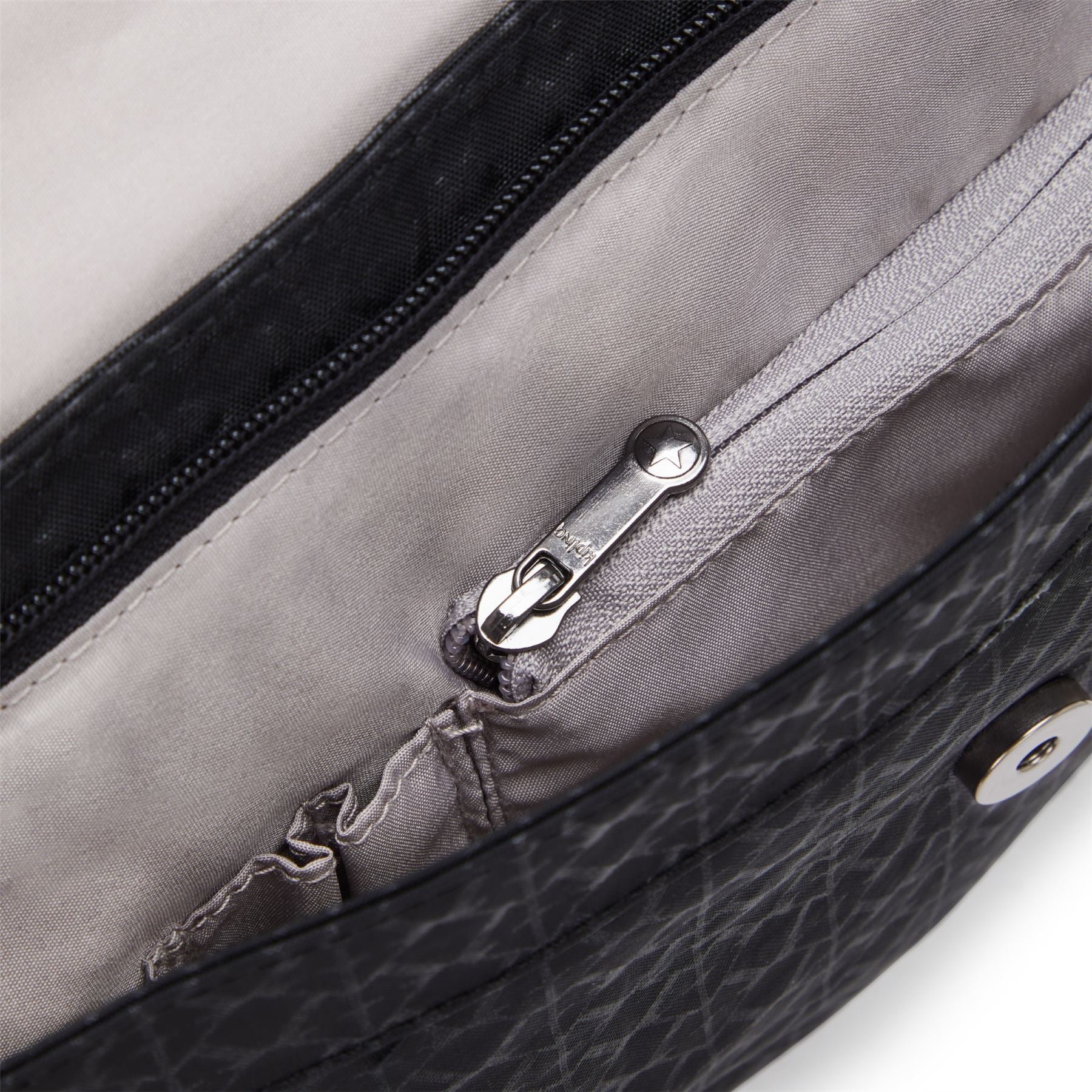 Kipling Superworker S Business & Laptop Bag - Image 6