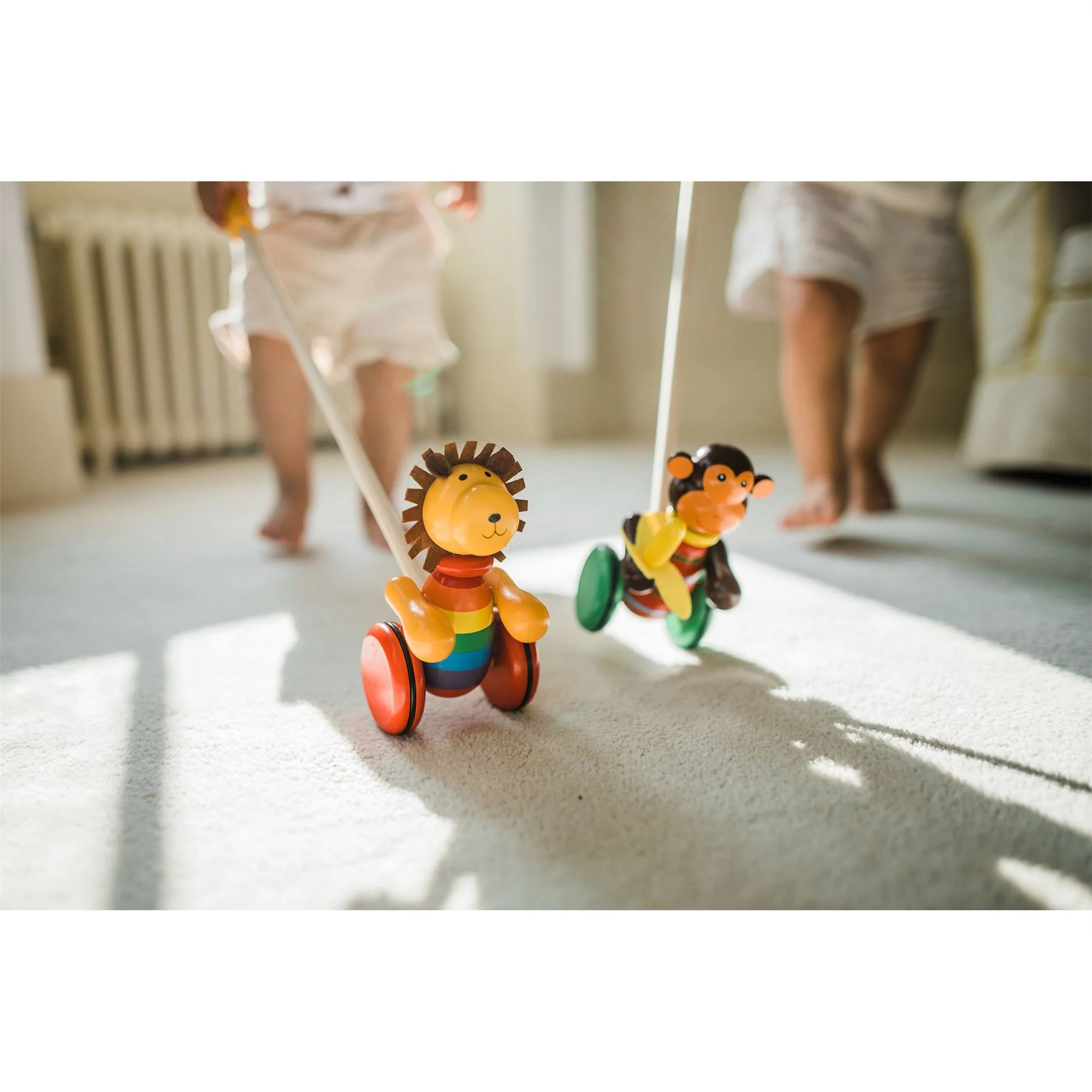 Orange Tree Toys Boxed Lion Push Along - Image 4
