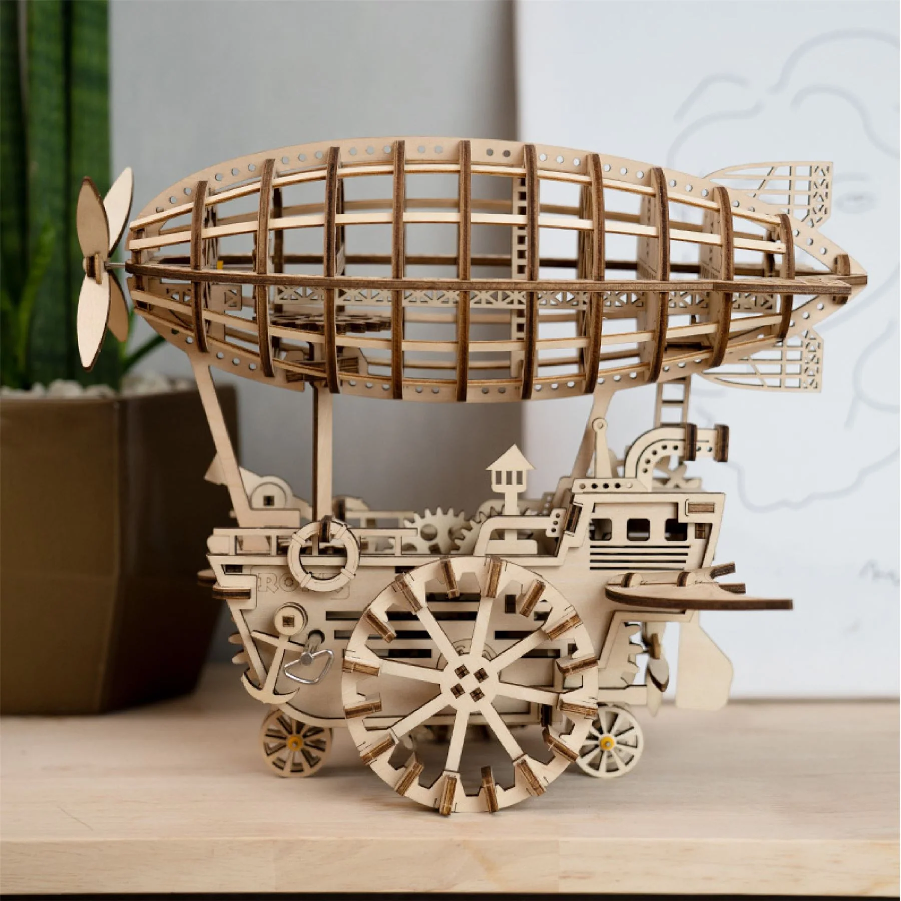 Robotime ROKR Airship Building Kit - Image 8