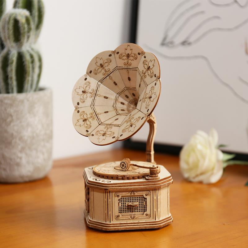 Robotime Rolife Gramophone Building Kit - Image 10