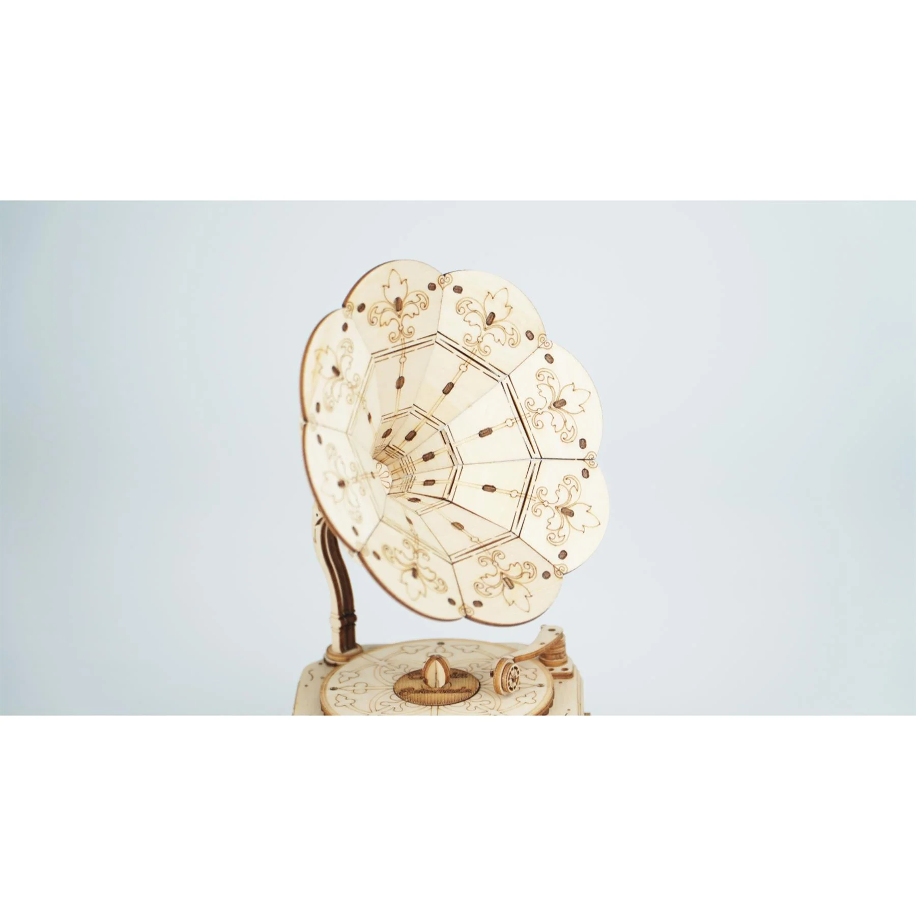 Robotime Rolife Gramophone Building Kit - Image 5