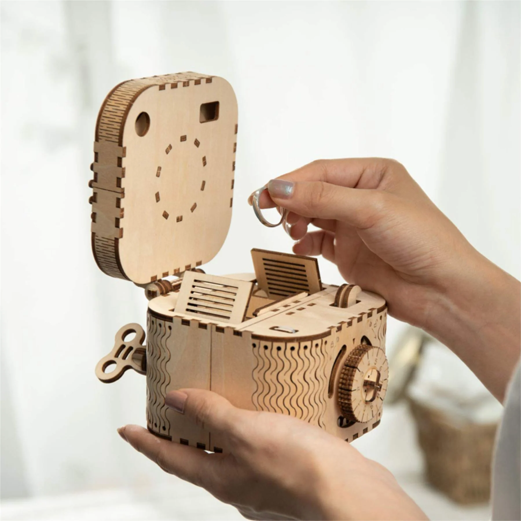 Robotime ROKR Treasure Box Building Kit - Image 4