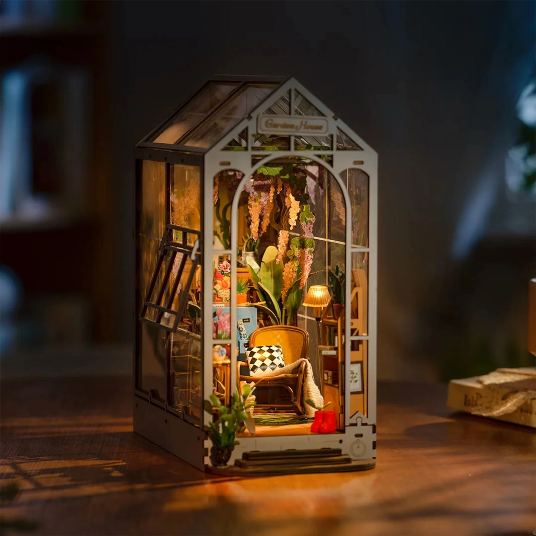 Robotime Rolife Self-Build Book Nook Building Kit - Image 37