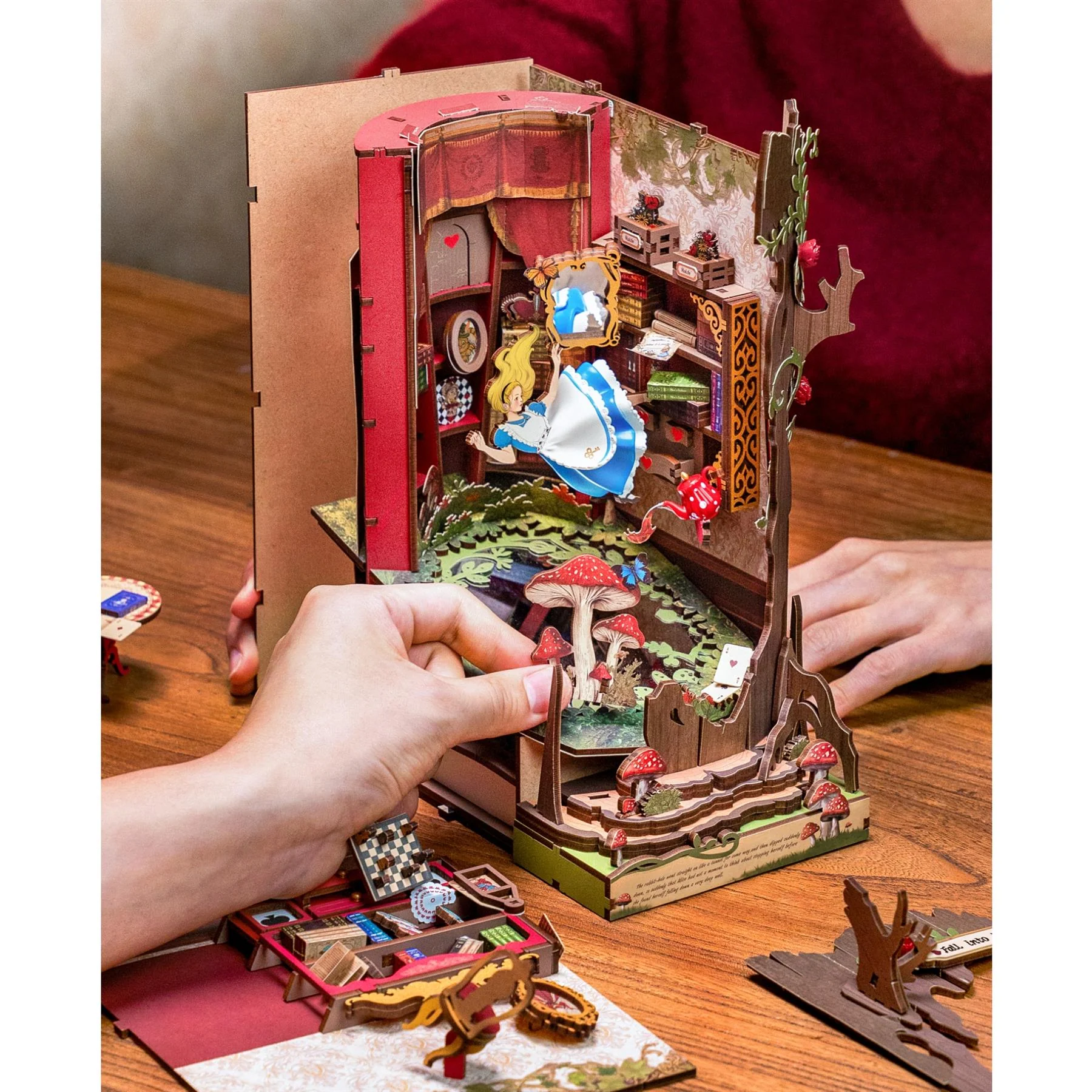 Robotime Rolife Self-Build Book Nook Building Kit - Image 41