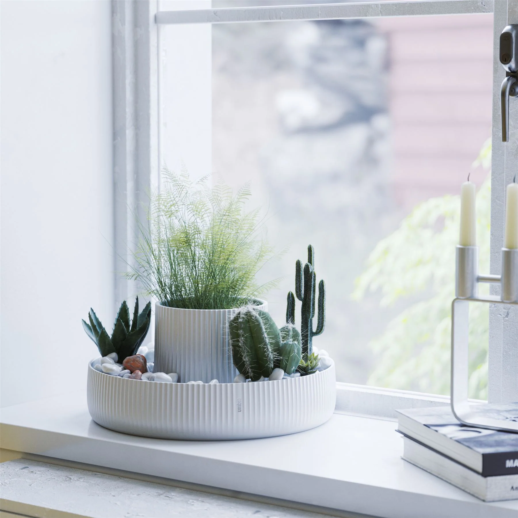 Umbra Fountain White Ceramic Planter - Image 3