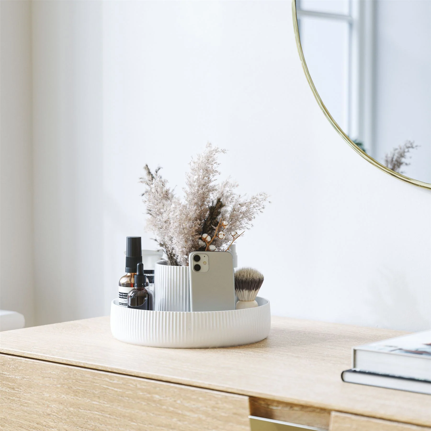 Umbra Fountain White Ceramic Planter - Image 4