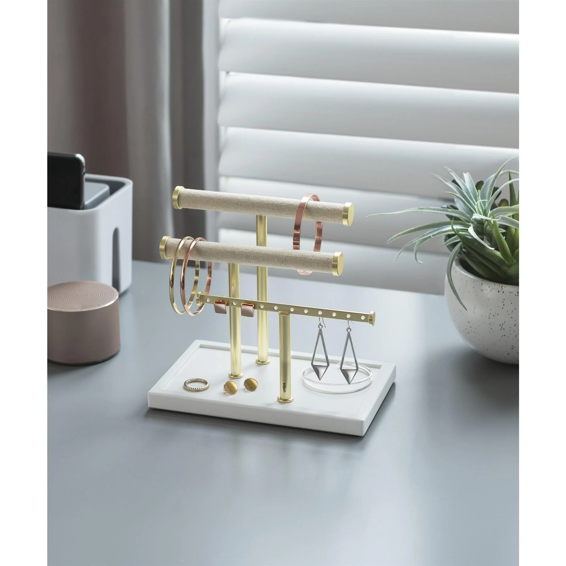 Umbra Trigem Hanging Jewelry Organizer - Image 7